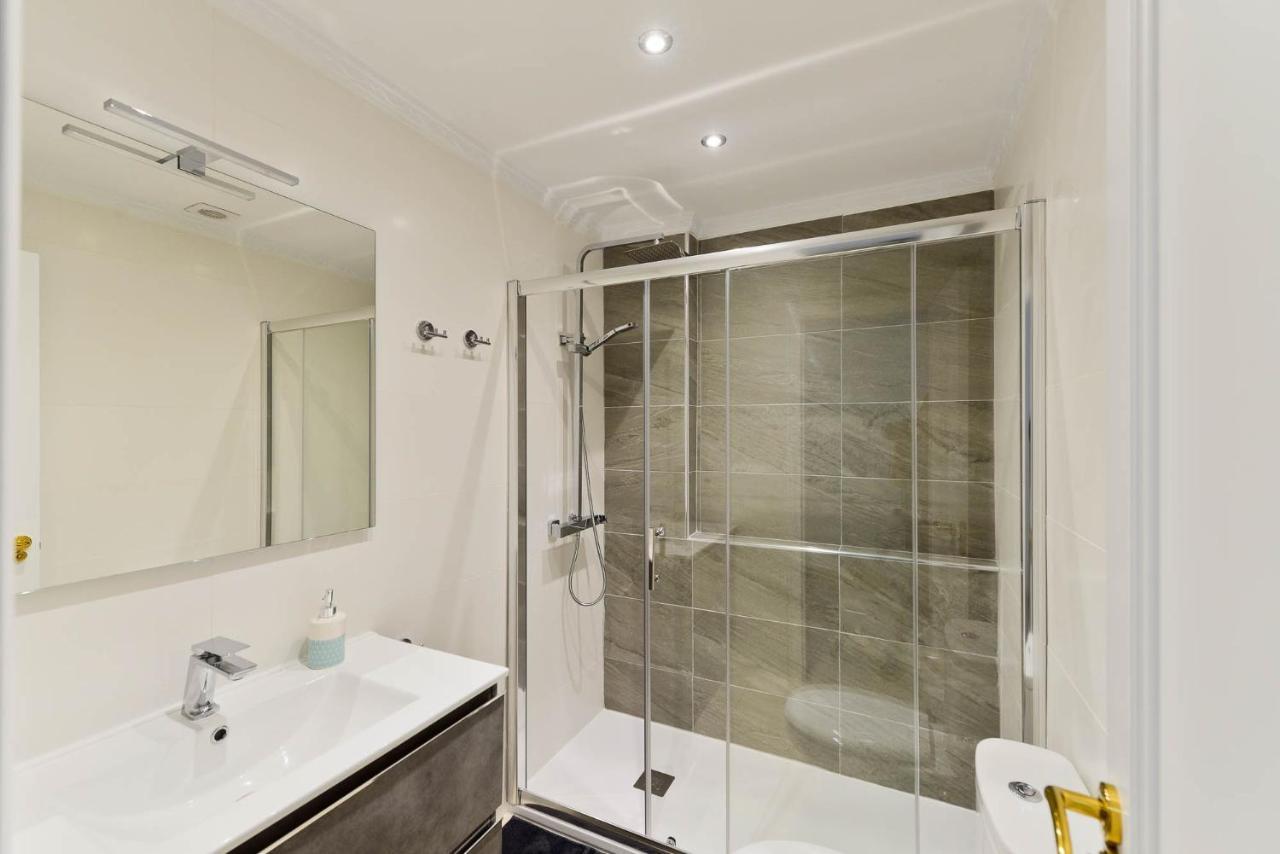 Refurbished 2-Bed Apartment Burriana Beach. Нерха Экстерьер фото