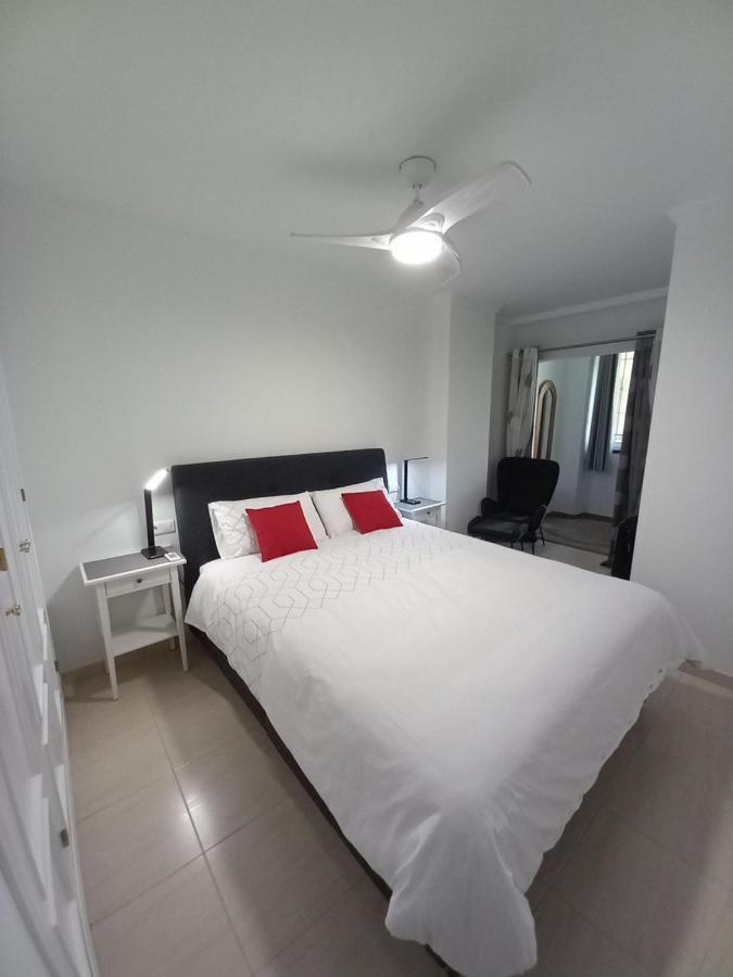 Refurbished 2-Bed Apartment Burriana Beach. Нерха Экстерьер фото